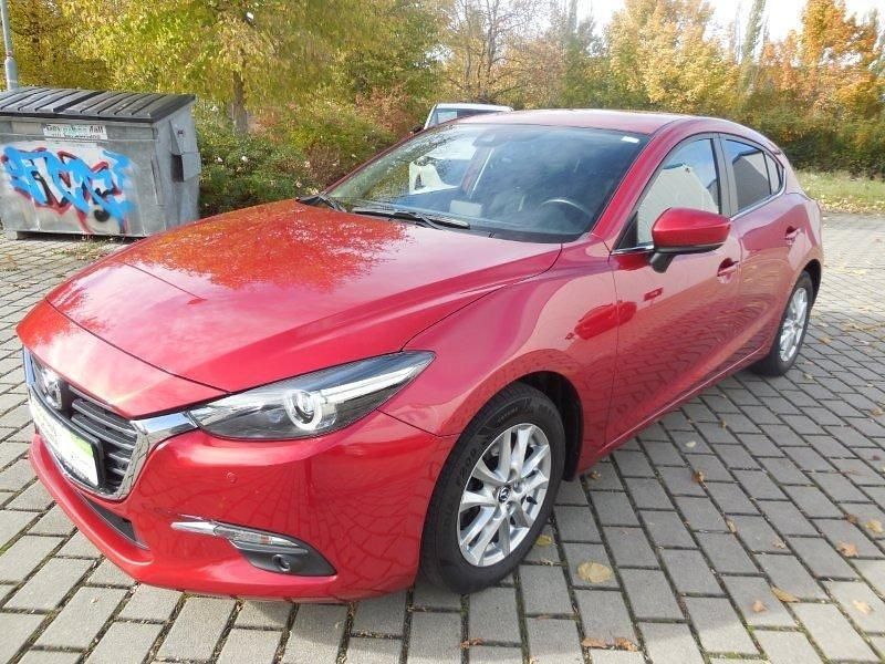 Gebraucht Mazda 3 Exclusive-Line 120 PS (88 kW) 2018 Rubinrot metallic Limousine