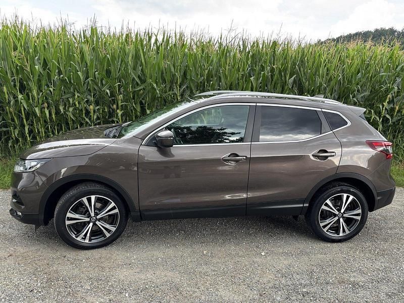 Braun Gebraucht 2019 Nissan Qashqai N-Way SUV | 15.500 € (Guter Preis) - Bild 1/4