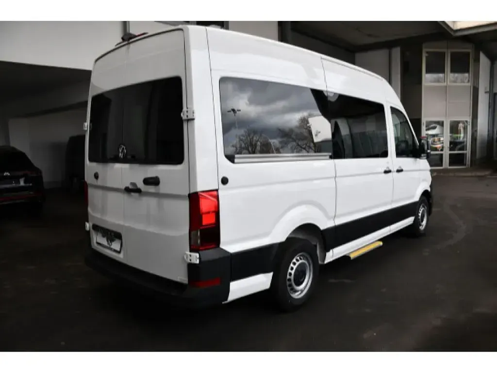 Gebraucht VW Crafter 178 PS (130 kW) 2025 Candyweiß Van
