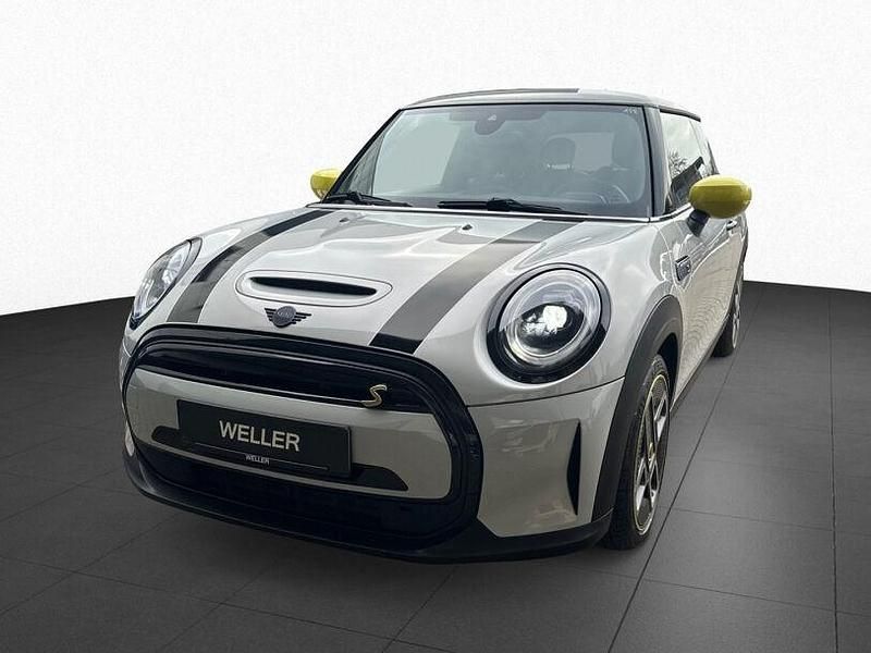 Gebraucht Mini Cooper SE Classic 135 kW (184 PS) 2022 White silver (silber) Kleinwagen
