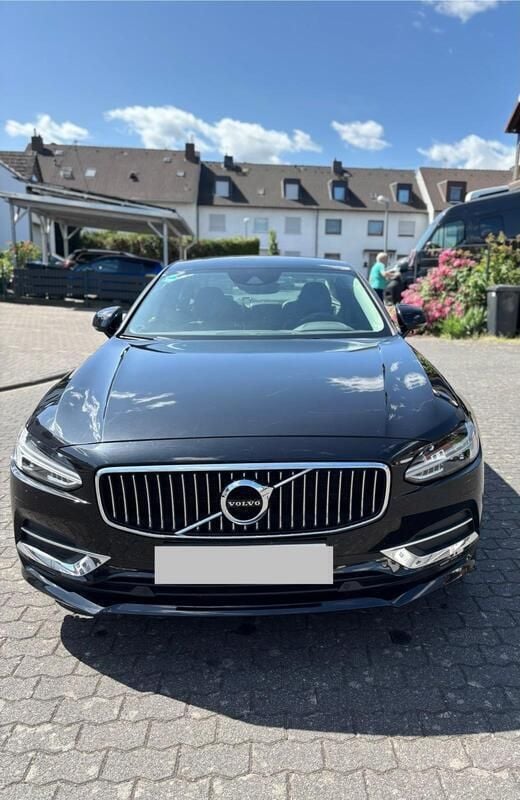 Schwarz Gebraucht 2018 Volvo S90 Inscription Limousine | 28.850 € (Fairer Preis) - Bild 1/4