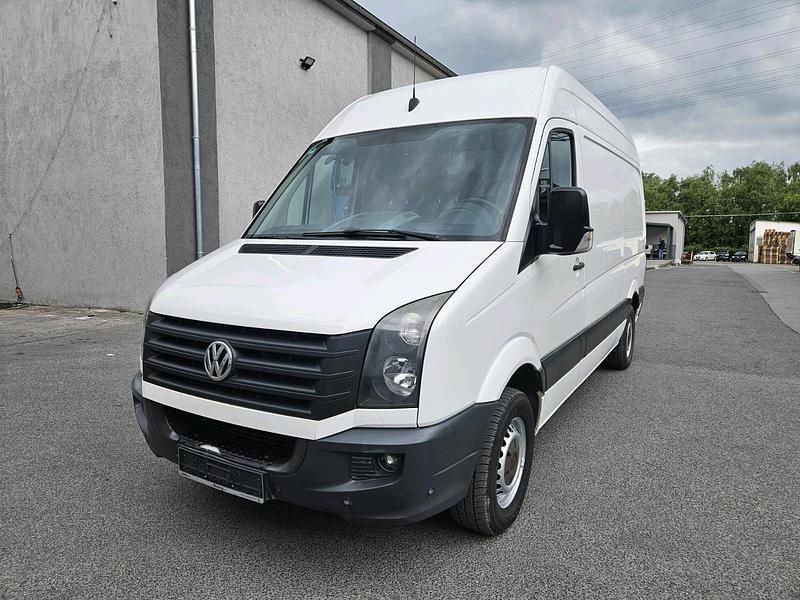 Weiß Gebraucht 2011 VW Crafter Van | 7.700 € (Guter Preis) - Bild 1/4