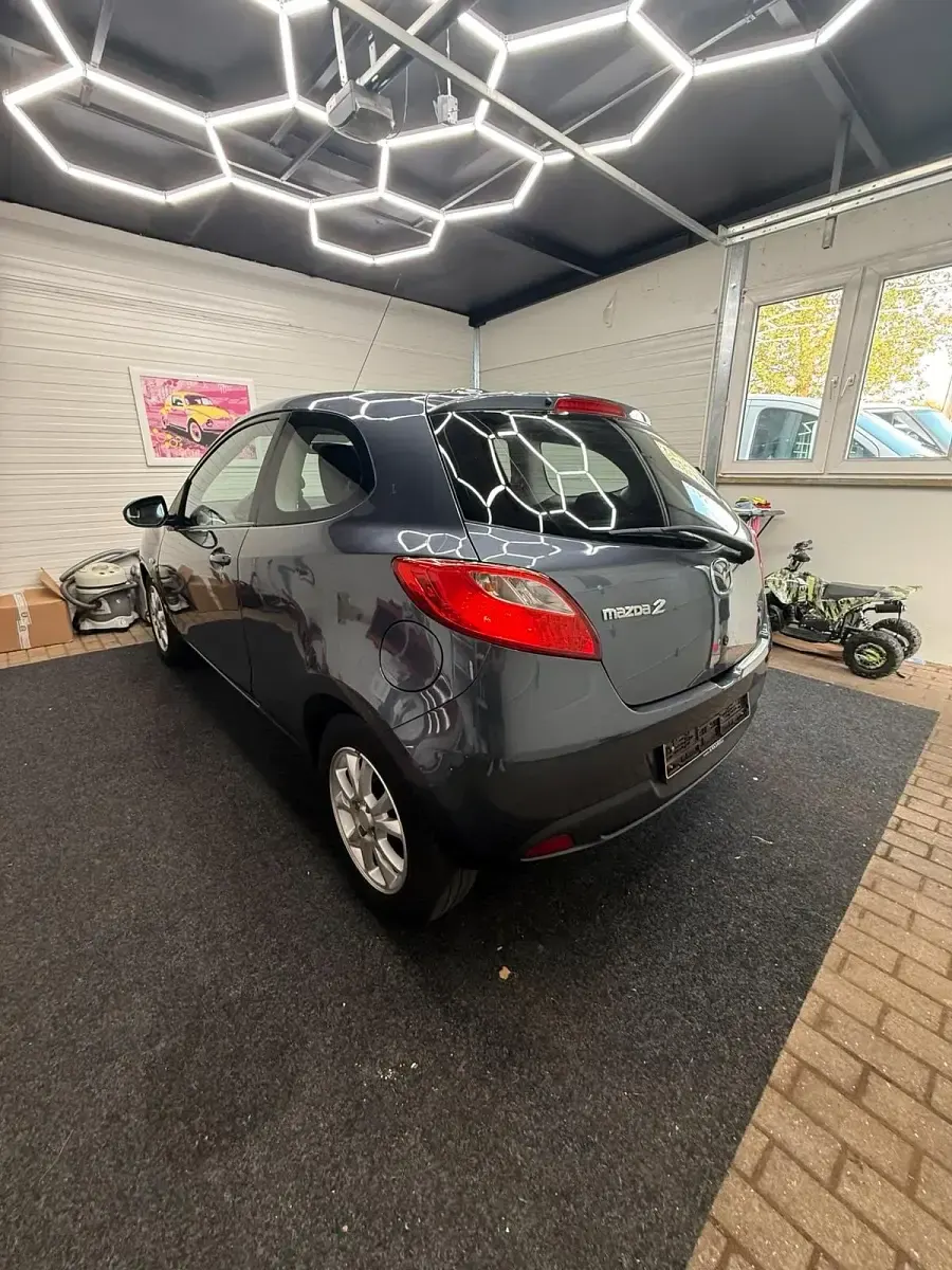 Usata Mazda 2 75 CV (55 kW) 2009 Grigio Utilitaria