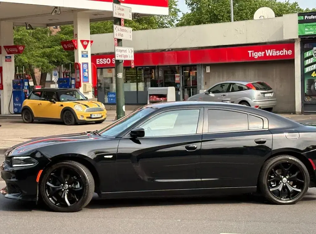 Gebraucht Dodge Charger 305 PS (224 kW) 2017 Schwarz Limousine
