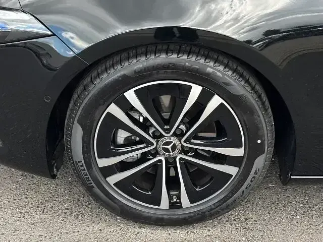 Gebraucht Mercedes A180 Progressive 136 PS (100 kW) 2025 Schwarz Limousine