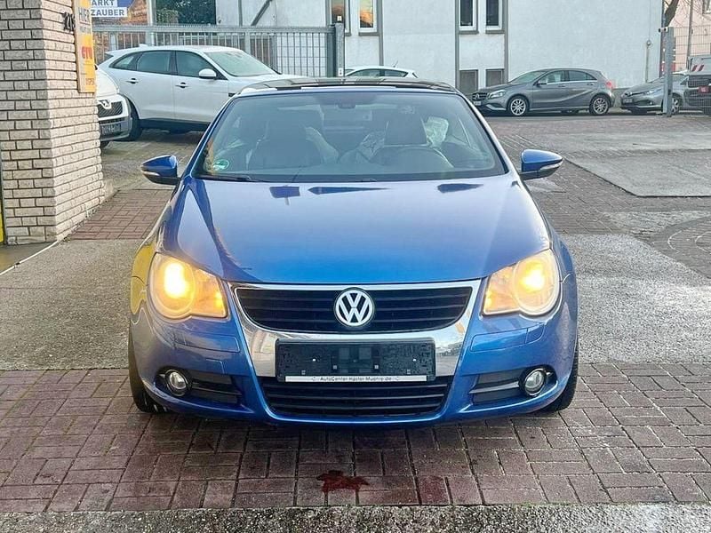 Gebraucht VW Eos 140 PS (102 kW) 2010 Blau Cabrio
