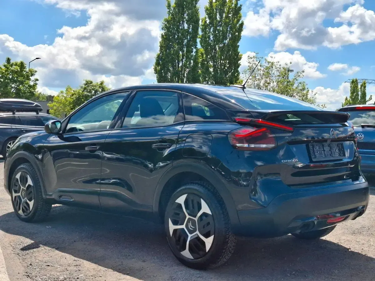Gebraucht Citroën C4 Feel 131 PS (96 kW) 2022 Schwarz Limousine