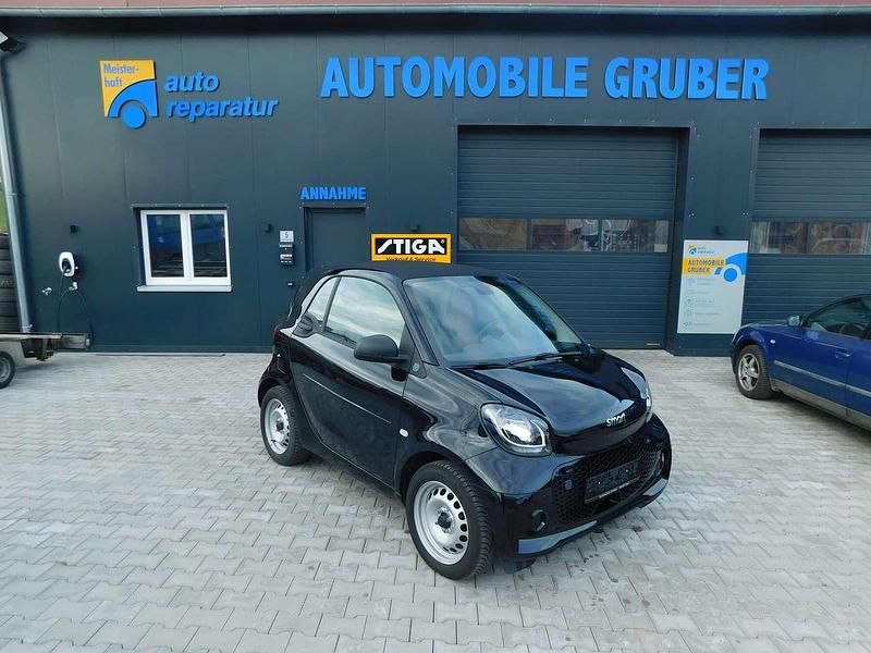 Schwarz Gebraucht 2022 Smart ForTwo Electric Drive Coupé | 10.990 € (Fairer Preis) - Bild 1/4