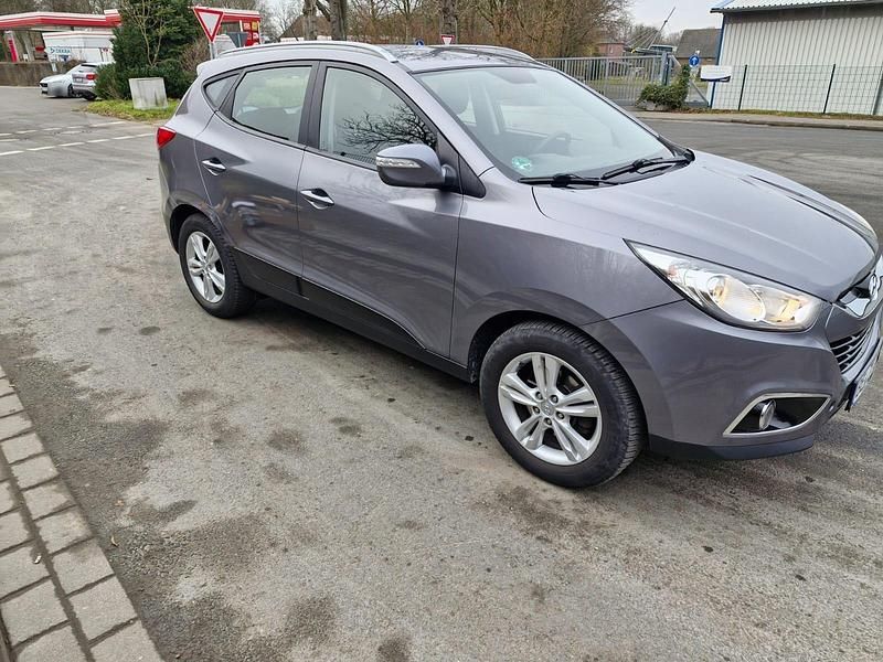 Gebraucht Hyundai Tucson 116 PS (85 kW) 2013 Grau SUV