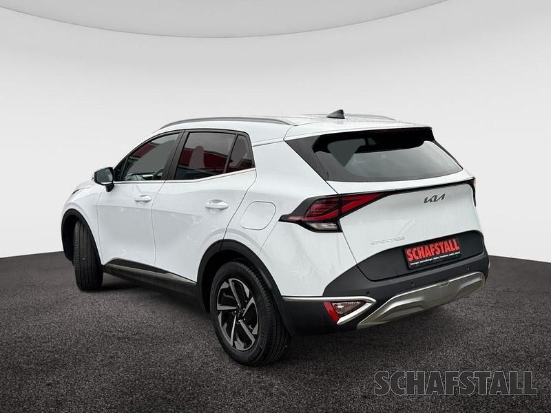 Gebraucht Kia Sportage Comfort 160 PS (117 kW) 2024 Weiss (casa white) SUV