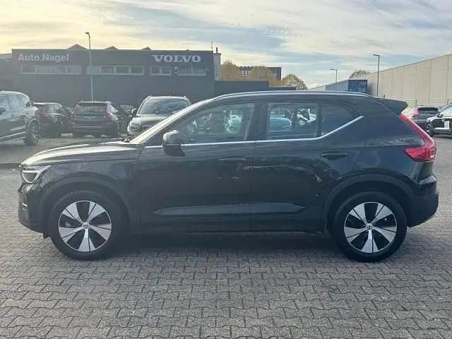 Gebraucht Volvo XC40 Core 211 PS (155 kW) 2022 Onyx black / SUV