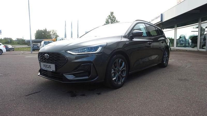 Gebraucht Ford Focus ST-Line 125 PS (91 kW) 2024 Grau Limousine