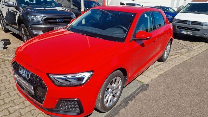 Rot Gebraucht 2021 Audi A1 Sportback Advanced Kleinwagen | 19.900 € (Guter Preis) - Bild 1/4