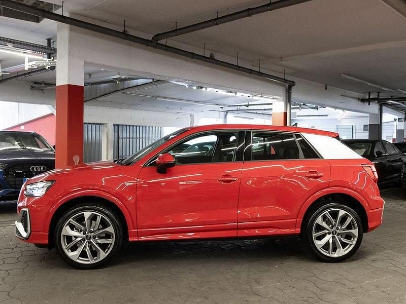 Gebraucht Audi Q2 S-Line 150 PS (110 kW) 2023 Tangorot metallic SUV