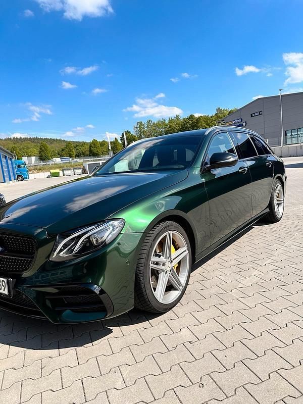 Gebraucht 2017 Mercedes E220 Kombi | 16.500 € (Teuer) - Bild 1/4