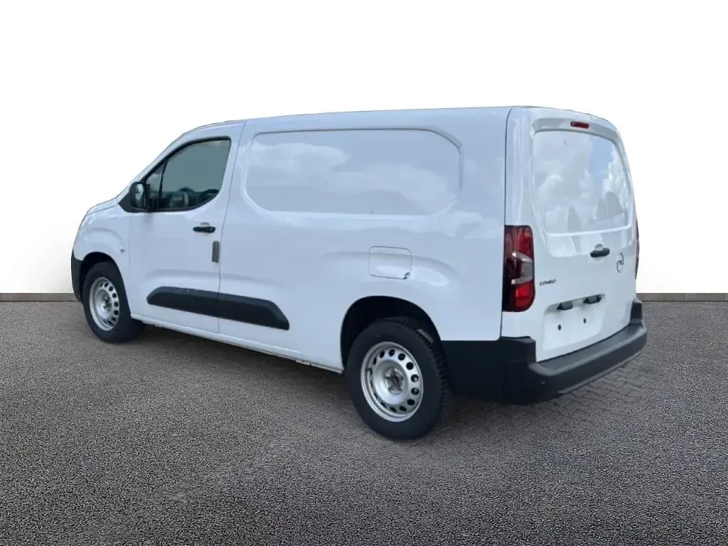 Neu Opel Combo 131 PS (96 kW) 2026 Lackierung weiss icy/typ ausse Van / Kleinbus