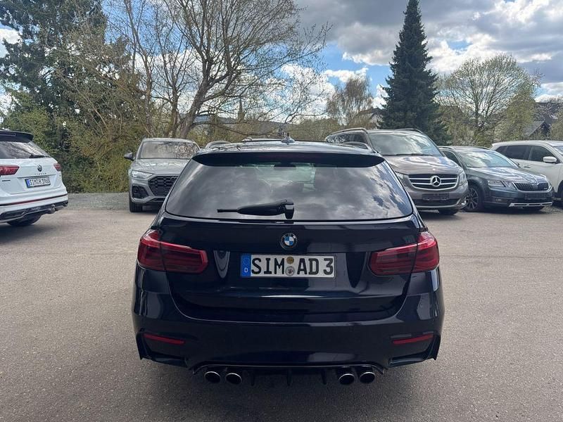 Gebraucht BMW 330 M Sport 258 PS (189 kW) 2012 Schwarz Kombi