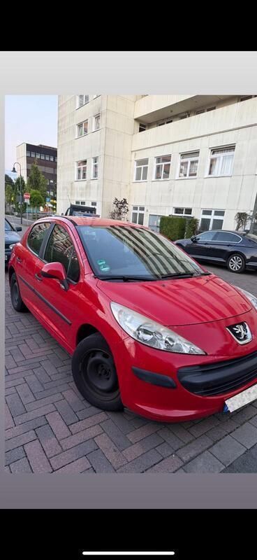 Rot Gebraucht 2008 Peugeot 207 Limousine | 1.500 € (Teuer) - Bild 1/4