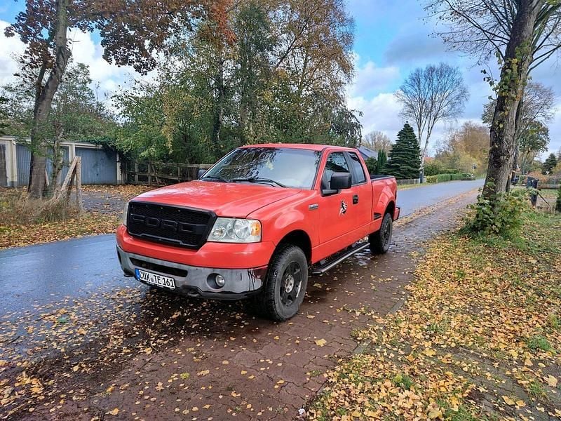 Rot Gebraucht 2025 Ford F-150 Abholung | 11.000 € - Bild 1/4
