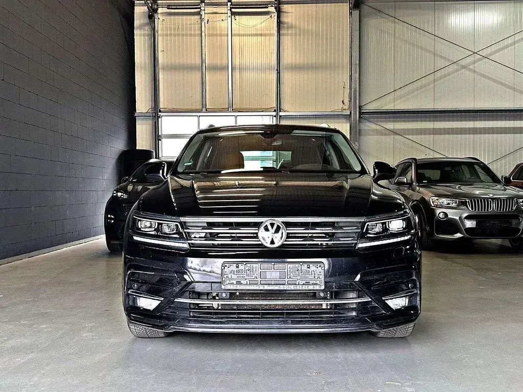 Gebraucht VW Tiguan Highline 239 PS (175 kW) 2018 Schwarz SUV
