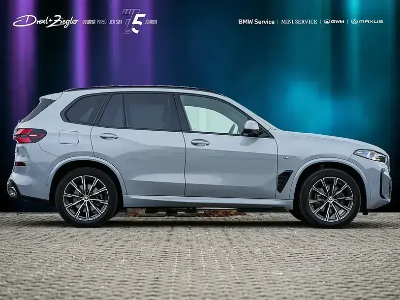 Gebraucht BMW X5 M Sport 352 PS (258 kW) 2025 Brooklyn grau metallic (metallic) SUV