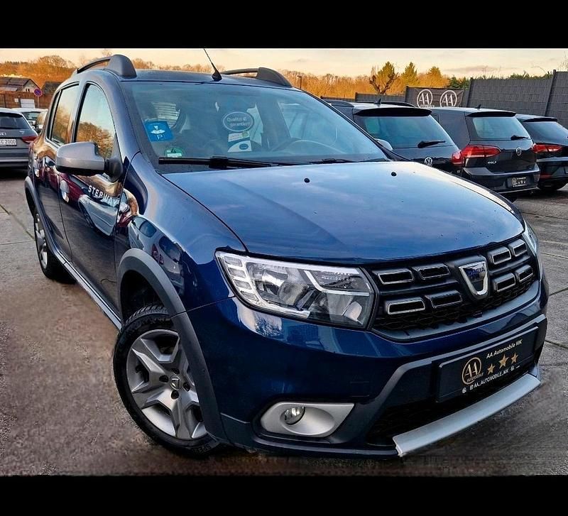 Gebraucht Dacia Sandero Stepway 90 PS (66 kW) 2019 Blau SUV