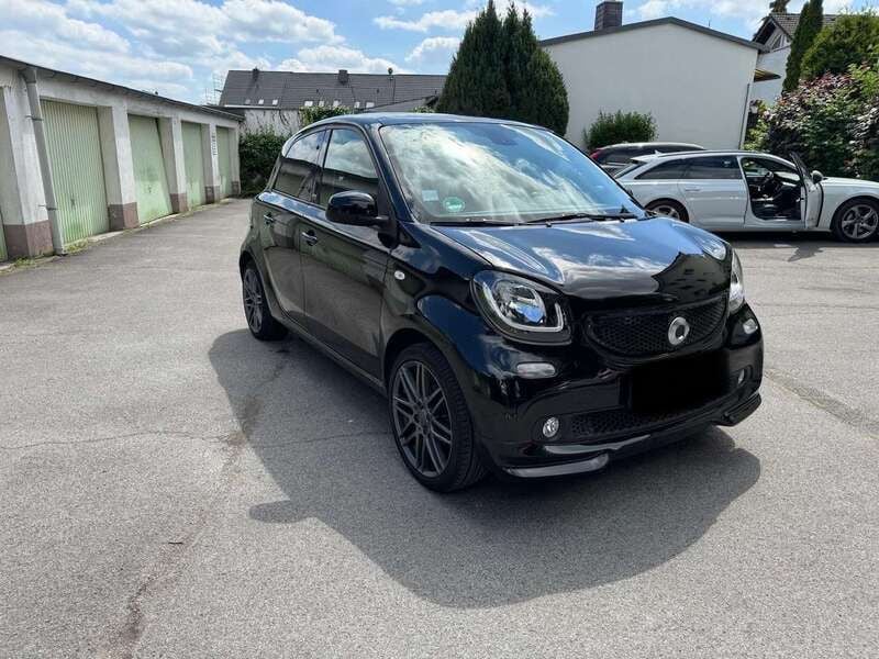 Schwarz Gebraucht 2018 Smart ForFour Brabus Limousine | 12.490 € (Superpreis) - Bild 1/4