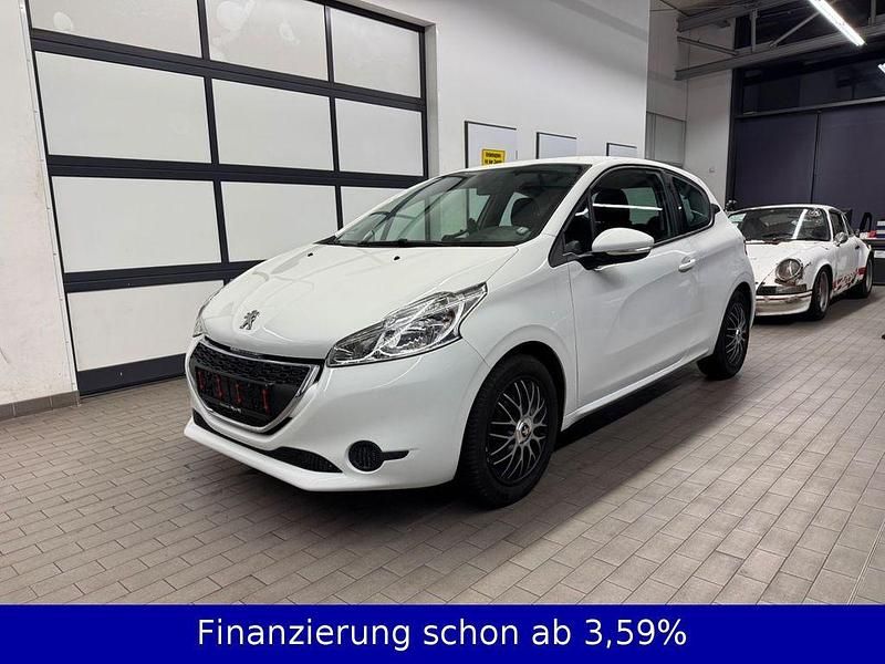 Weiß Gebraucht 2015 Peugeot 208 Active Kleinwagen | 4.499 € (Guter Preis) - Bild 1/4