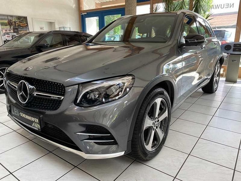 Selenitgrau (metallic) Gebraucht 2018 Mercedes GLC43 AMG AMG SUV | 35.900 € (Guter Preis) - Bild 1/4