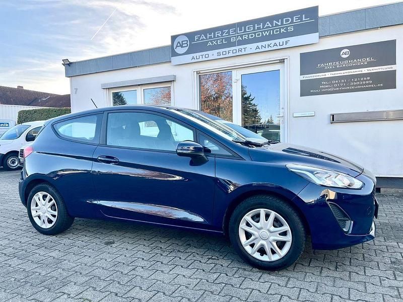 Blau Gebraucht 2018 Ford Fiesta Trend Kleinwagen | 6.900 € (Superpreis) - Bild 1/4