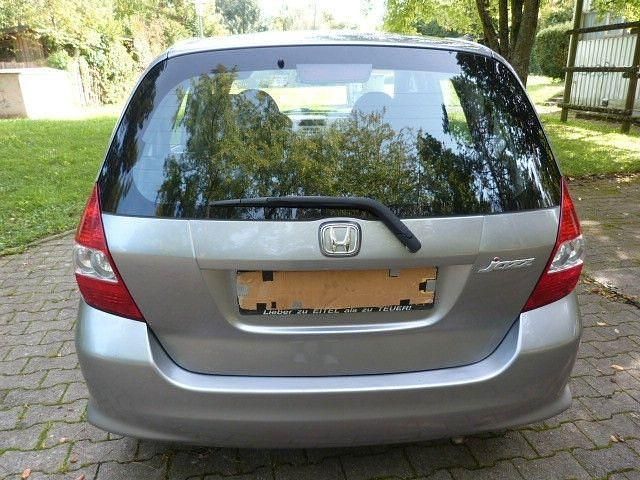 Gebraucht Honda Jazz 77 PS (56 kW) 2006 Grau Kleinwagen