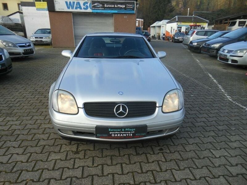 Gebraucht Mercedes SLK230 193 PS (141 kW) 1997 Silber Cabrio