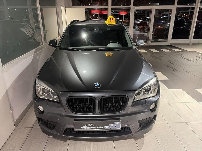 Grau Gebraucht 2014 BMW X1 SUV | 7.500 € (Guter Preis) - Bild 1/4