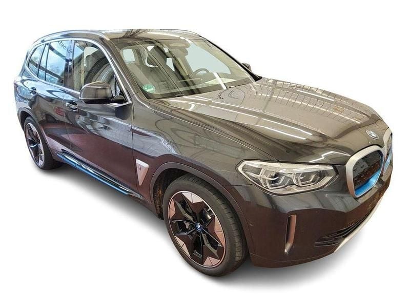 Grau Gebraucht 2021 BMW iX3 Impressive SUV | 28.798 € (Superpreis) - Bild 1/4