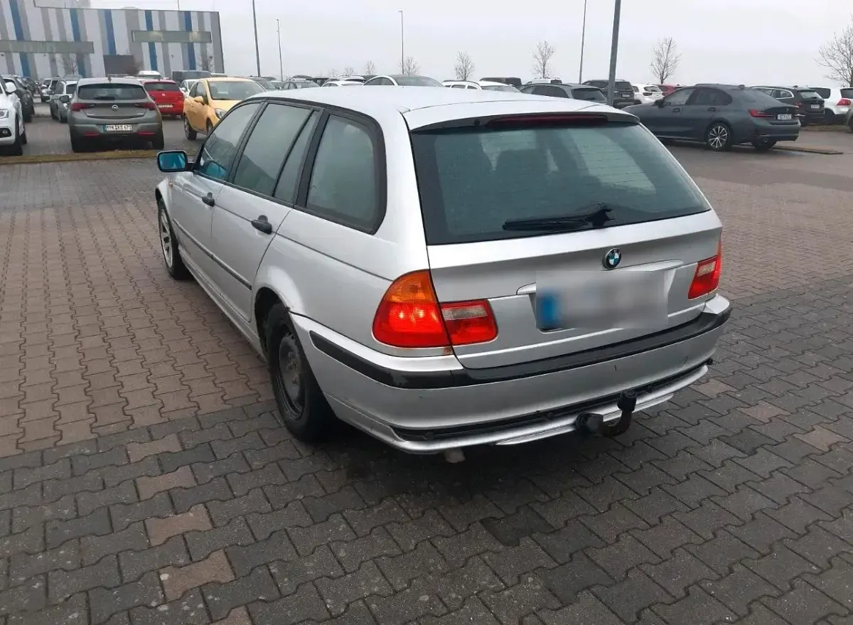 Usata BMW 320 150 CV (110 kW) 2004 Argento Station wagon