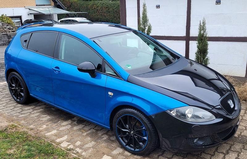 Gebraucht Seat Leon Sport 125 PS (91 kW) 2010 Blau Kleinwagen