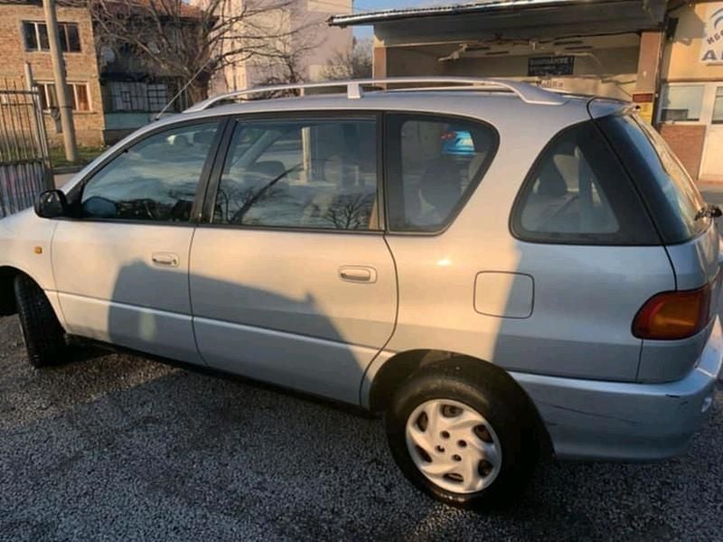 Gebraucht Toyota Picnic 90 PS (66 kW) 2001 Van / Kleinbus