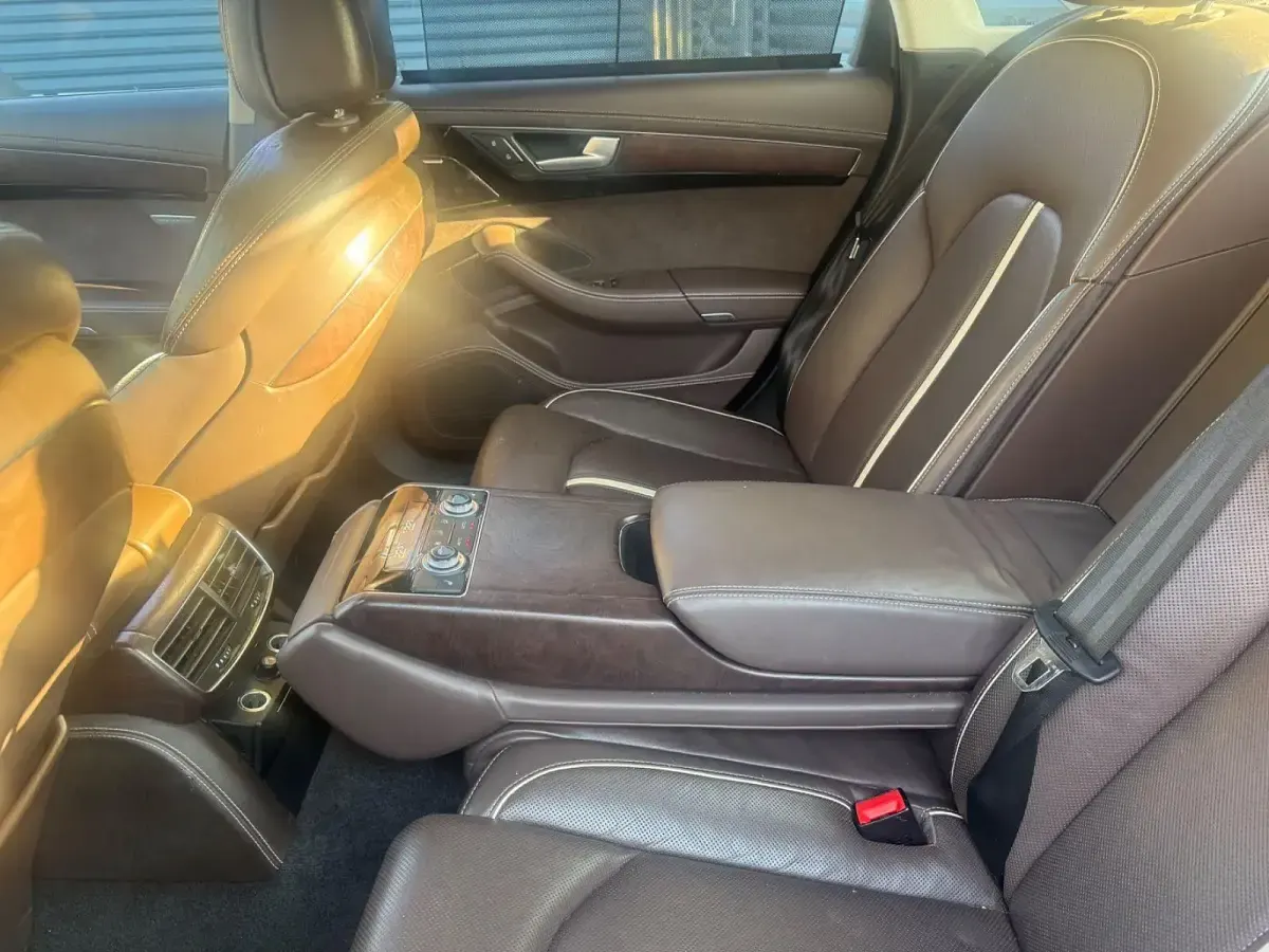 Gebraucht Audi A8L 250 PS (183 kW) 2011 Grün Limousine
