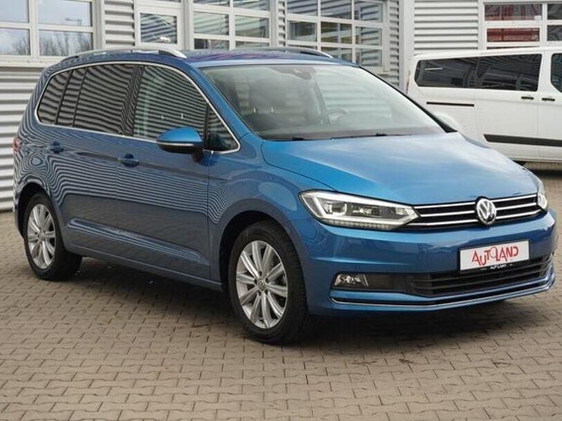 Gebraucht VW Touran Highline 150 PS (110 kW) 2019 Blau Van / Kleinbus