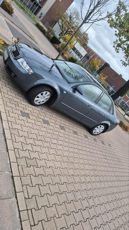 Gebraucht Audi A4 115 PS (84 kW) 2002 Grau Limousine