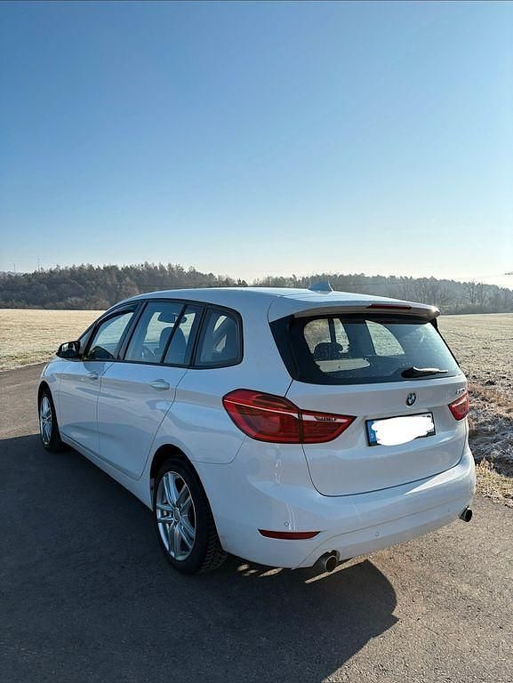 Gebraucht BMW 220 Active Tourer 190 PS (139 kW) 2017 Weiß Van / Kleinbus