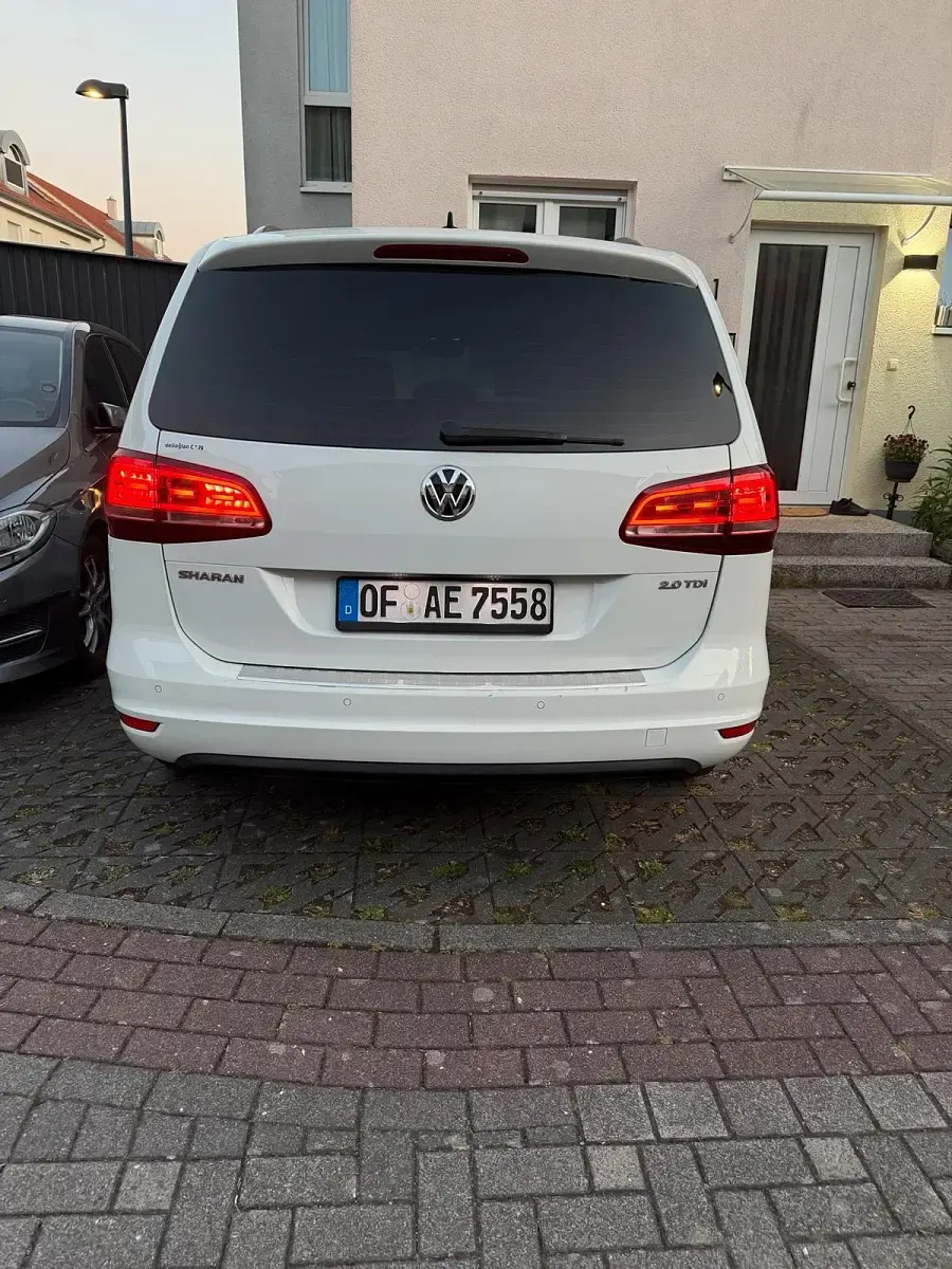 Gebraucht VW Sharan 150 PS (110 kW) 2015 Weiß Van / Kleinbus