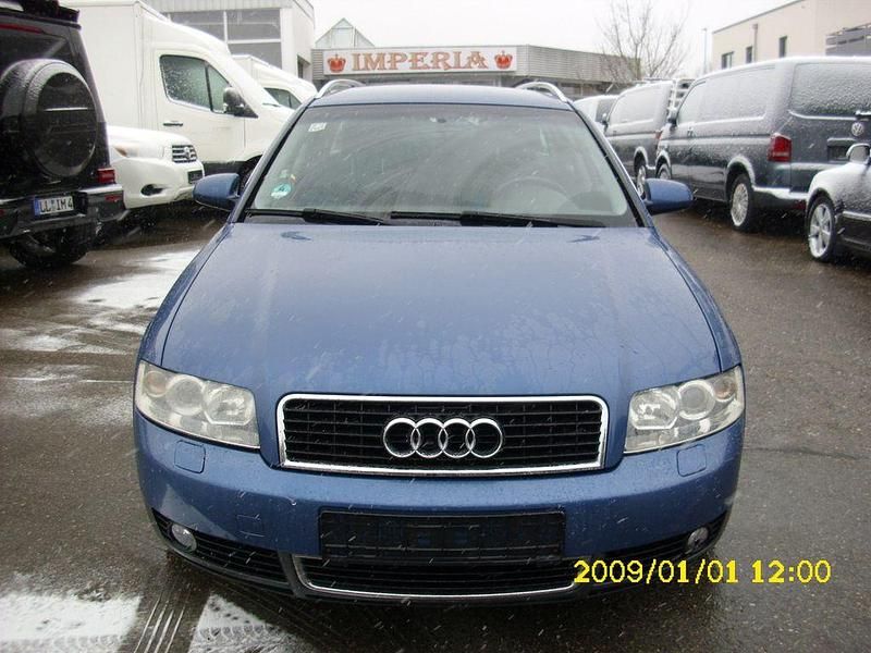 Blau Gebraucht 2002 Audi A4 Kombi | 3.499 € (Teuer) - Bild 1/4