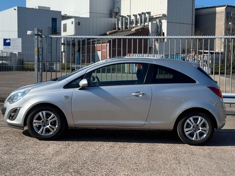 Second-hand Opel Corsa Satellite 87 CP (63 kW) 2012 Argintiu Hatchback
