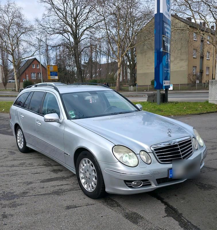 Silber Gebraucht 2007 Mercedes E200 Kombi | 2.300 € (Fairer Preis) - Bild 1/4