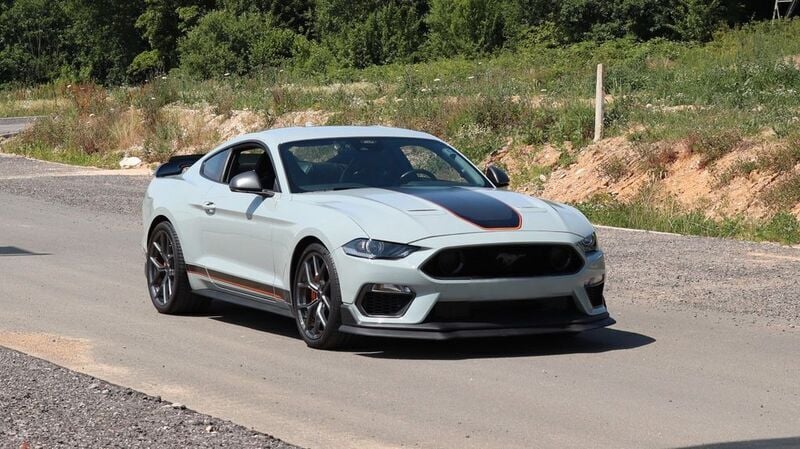 Grau Gebraucht 2024 Ford Mustang Mach 1 Coupé | 59.999 € (Etwas zu teuer) - Bild 1/4