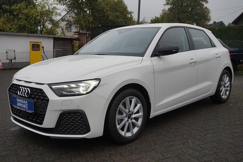 Weiß Gebraucht 2024 Audi A1 Sportback Proline Kleinwagen | 25.990 € (Fairer Preis) - Bild 1/4