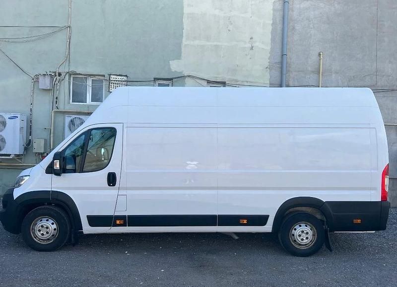 Gebraucht Citroën Jumper 140 PS (102 kW) 2021 Weiß Van / Kleinbus