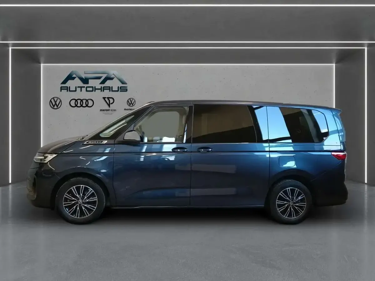 Gebraucht VW T7 Goal 150 PS (110 kW) 2025 Blau Van