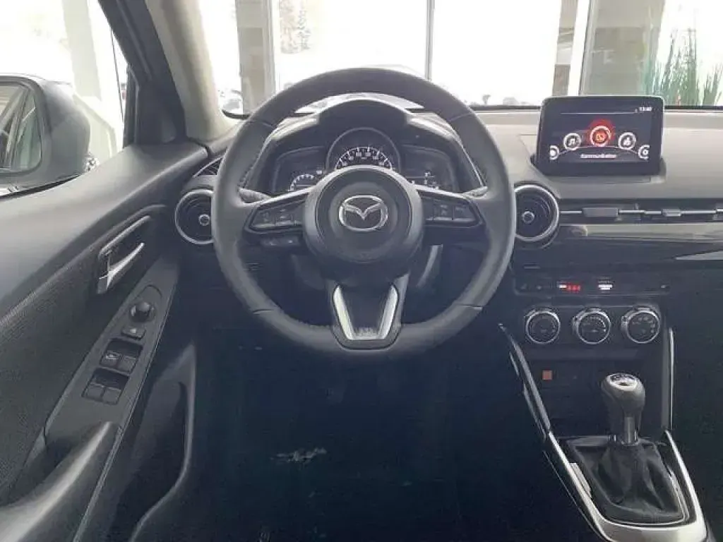Gebraucht Mazda 2 Kizoku 90 PS (66 kW) 2021 Ceramic (metallic) Kleinwagen